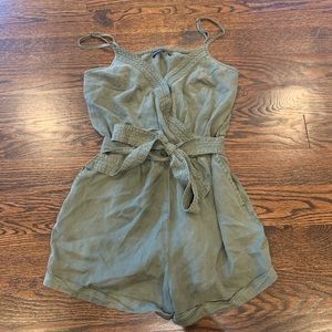 Abercrombie army green romper (s)